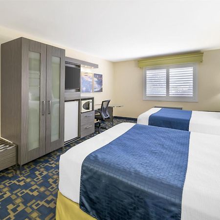 Best Western Antelope Inn & Suites Red Bluff Εξωτερικό φωτογραφία