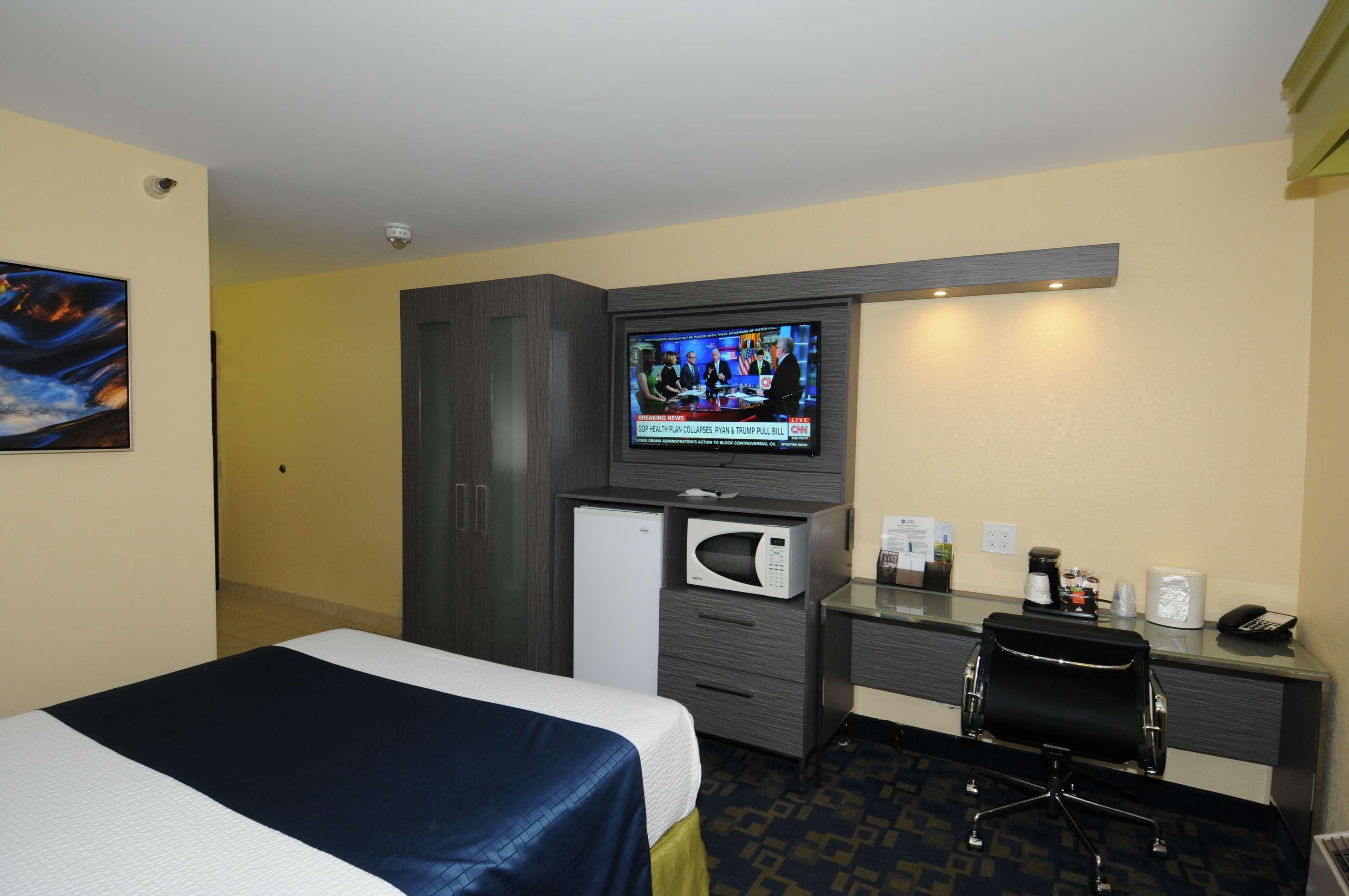 Best Western Antelope Inn & Suites Red Bluff Εξωτερικό φωτογραφία