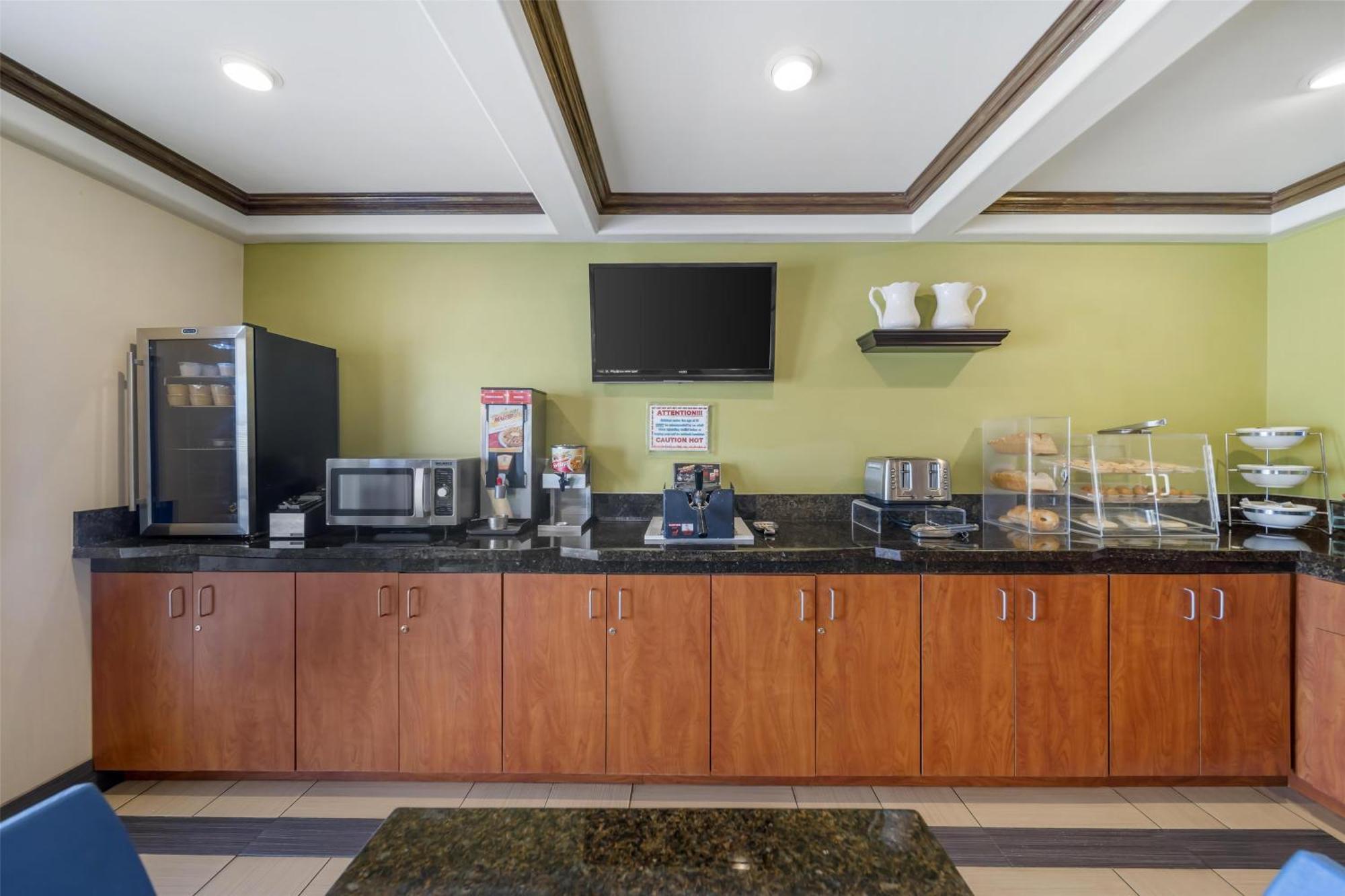 Best Western Antelope Inn & Suites Red Bluff Εξωτερικό φωτογραφία